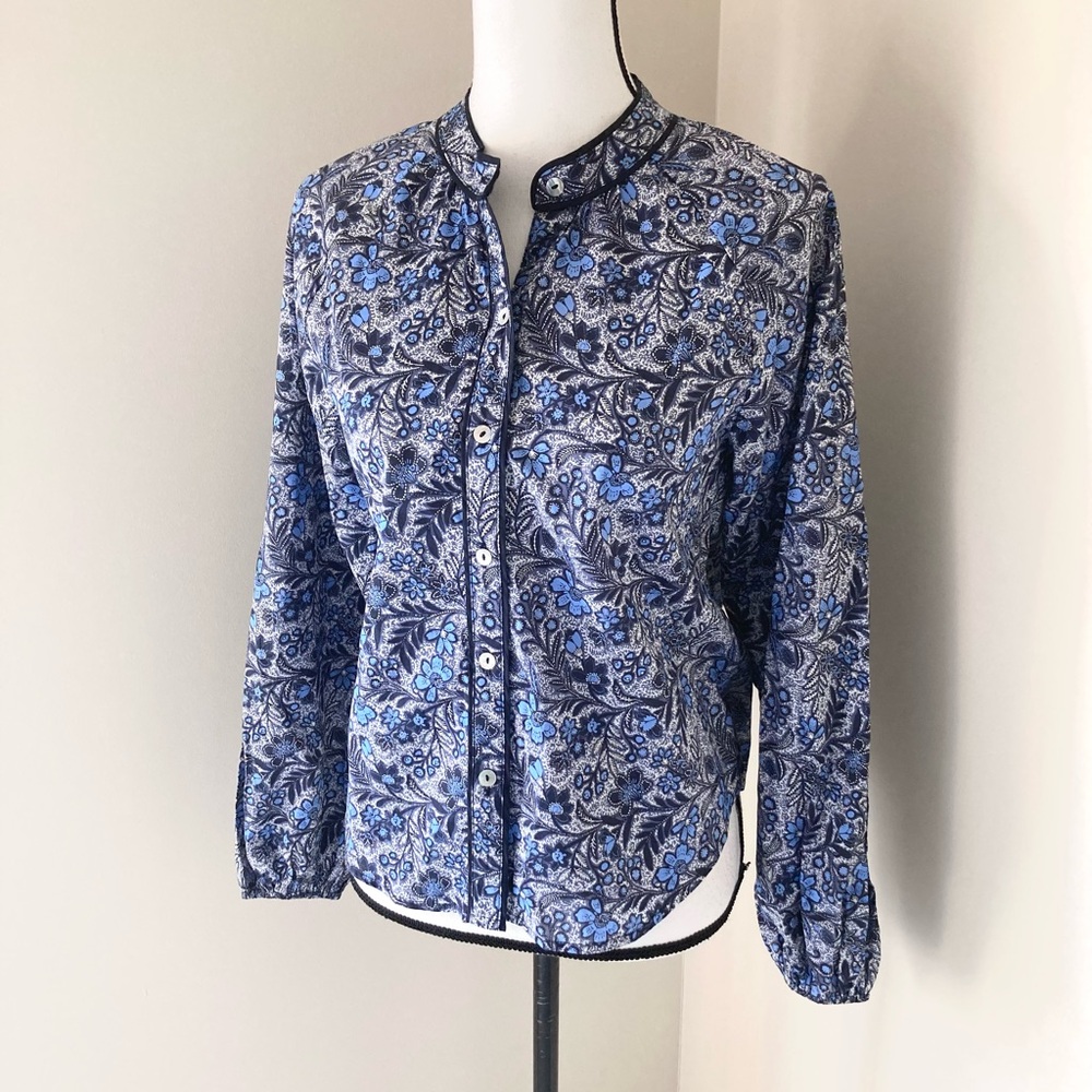 Evereve Sheila Floral Batik Piped Top Blue Black Size S - Picture 3 of 8